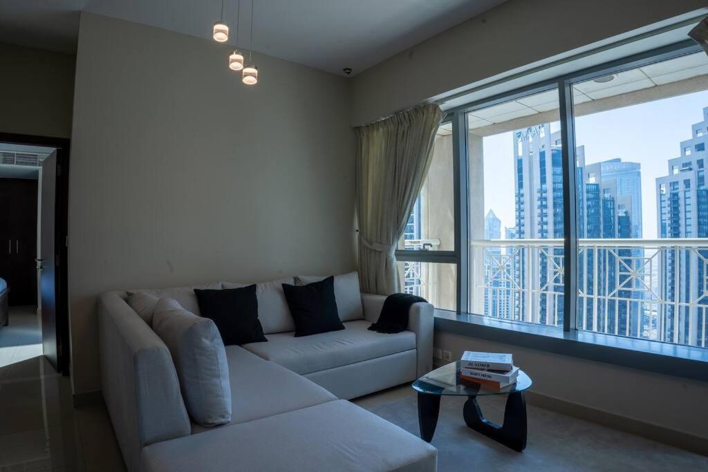 Luxury Burj Khalifa View - Mins Walking Dubai Mall Apartment Exterior photo